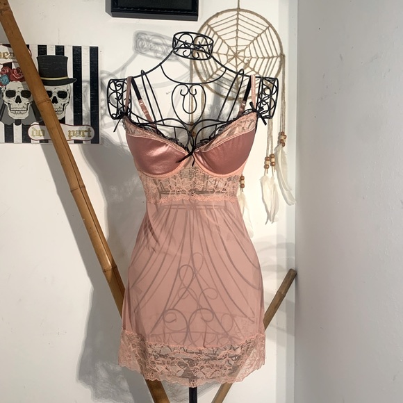 Vintage Other - Pink dusty rose lace babydoll slip chemise